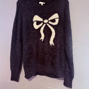 Fuzzy Bow Crewneck Sweater - Black with Cream Bow
